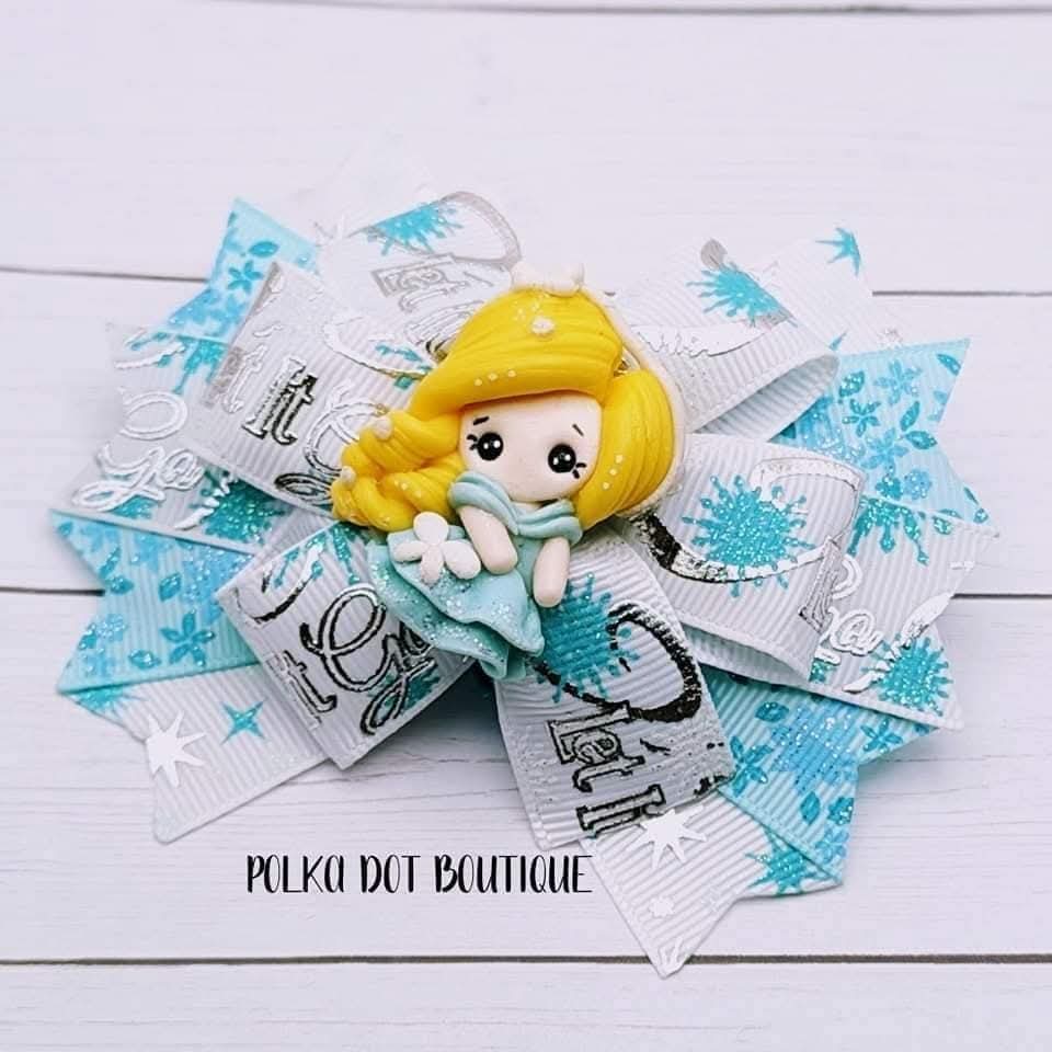 Ice Queen Clay Center Pinwheel Bow